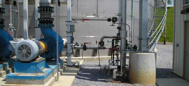 Виды канализации. Канализация на даче. Дренажные системы.. Утепление дома своими руками